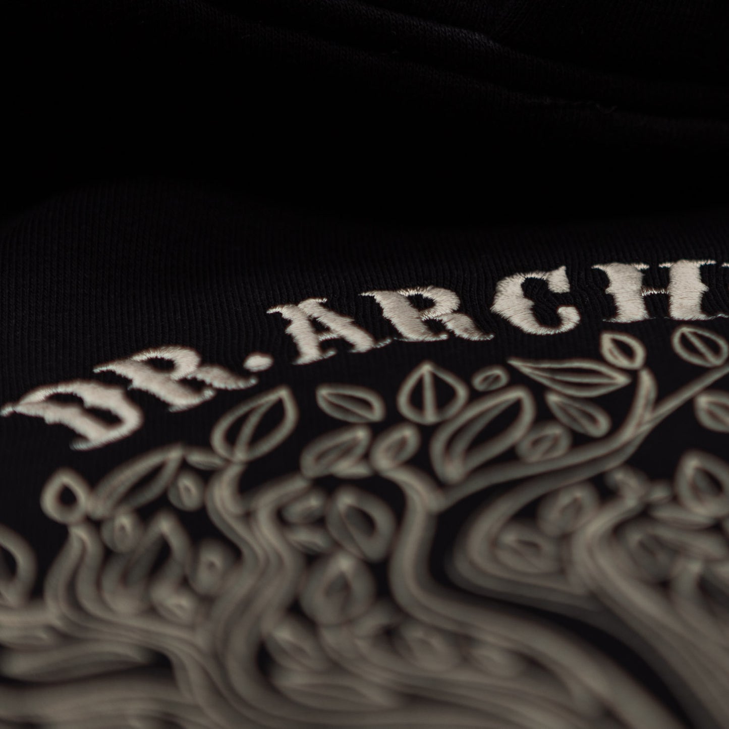 Dr. Archibald Hoodie – Stick & Siebdruck